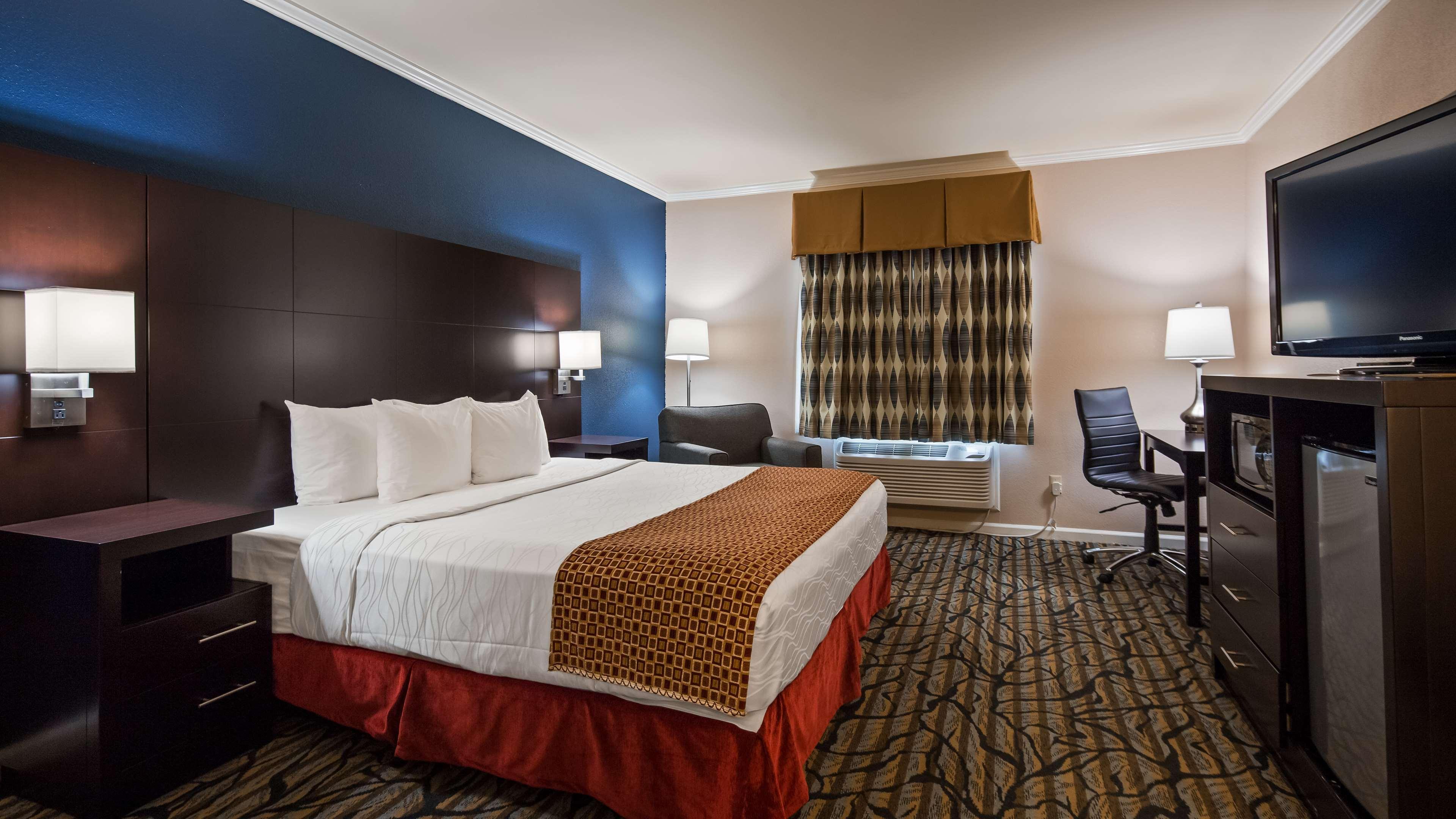 Best Western Spring Hill Inn & Suites Exterior foto